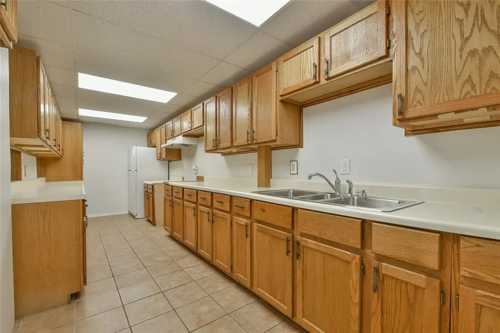 Photo 18 — 3930 SE 27th Street, Del City, OK 73115