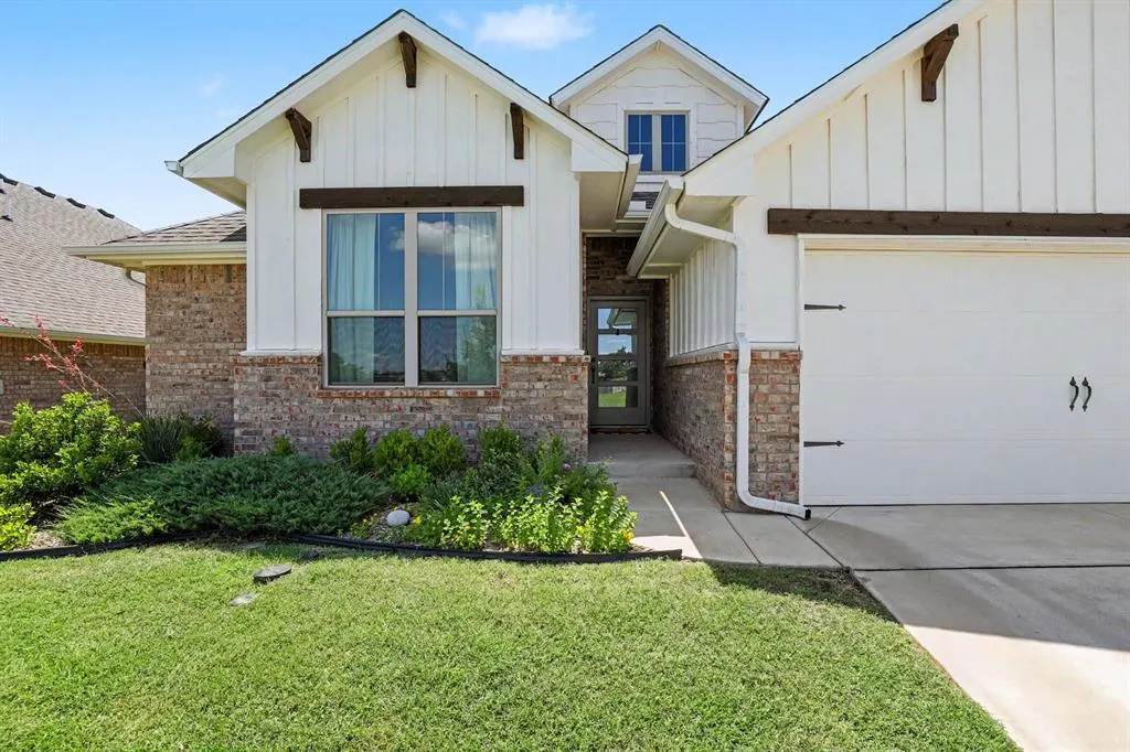 Photo 3 — 5225 Skylar Rae Road, Edmond, OK 73034