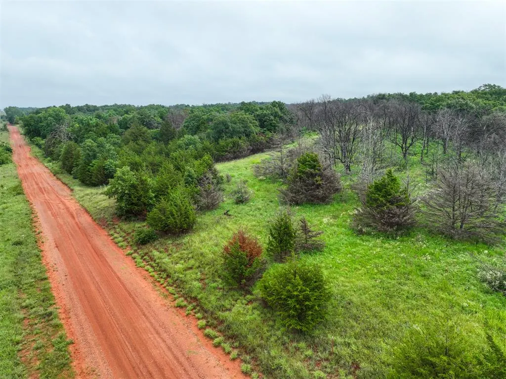 Photo 6 — 800558 S 3290 Road, Wellston, OK 74881