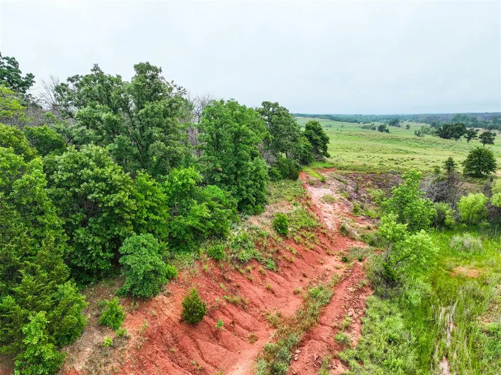 Photo 8 — 800558 S 3290 Road, Wellston, OK 74881