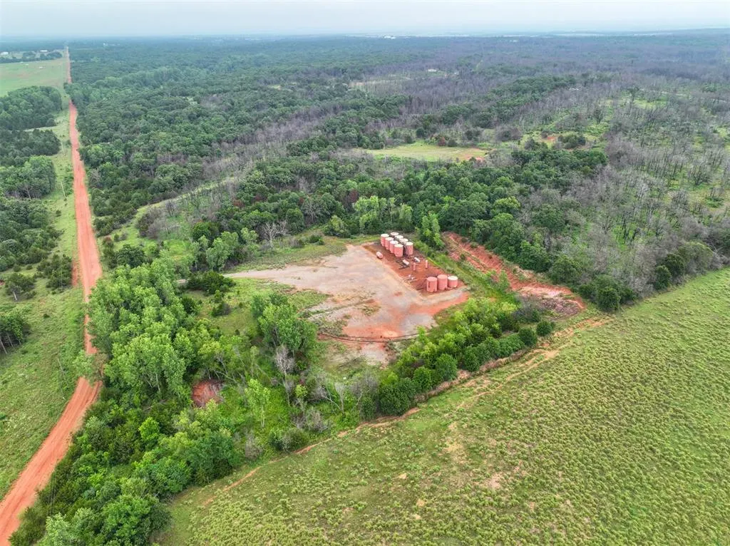 Photo 26 — 800558 S 3290 Road, Wellston, OK 74881