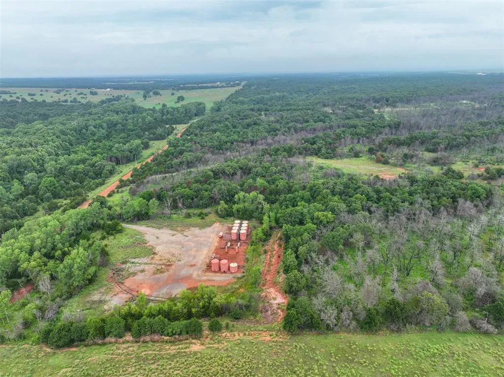 Photo 27 — 800558 S 3290 Road, Wellston, OK 74881
