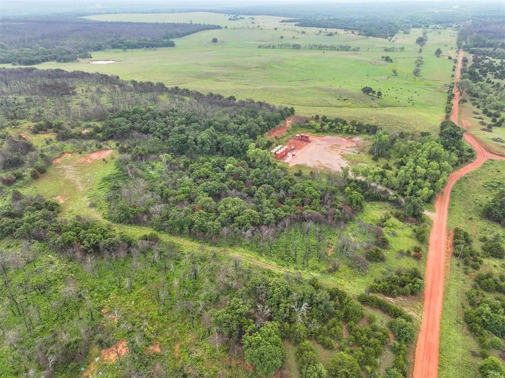 Photo 35 — 800558 S 3290 Road, Wellston, OK 74881