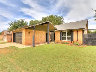 Sold home at 2401 Appleway Street