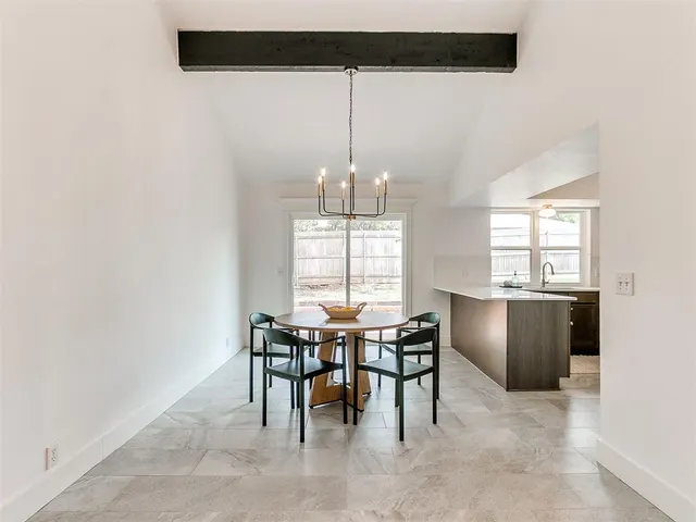 Photo 8 — 2401 Appleway Street, Edmond, OK 73013