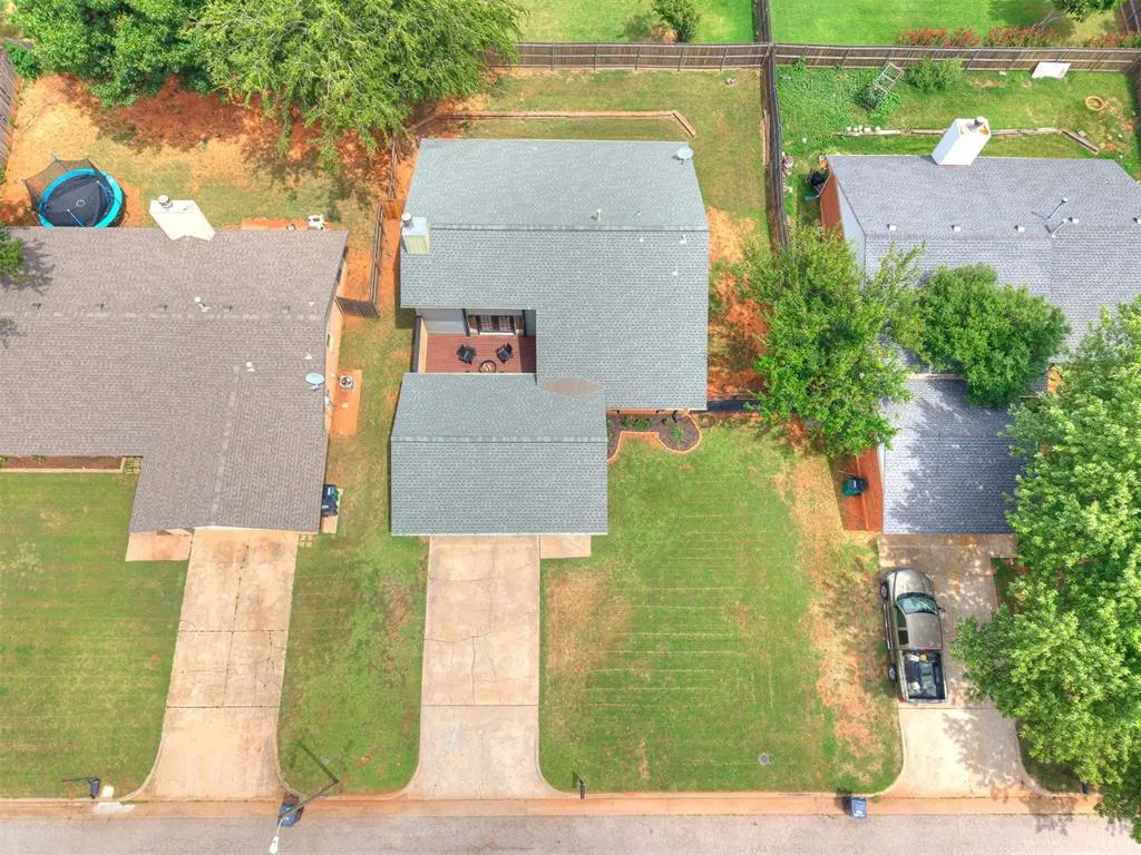 Photo 23 — 2401 Appleway Street, Edmond, OK 73013