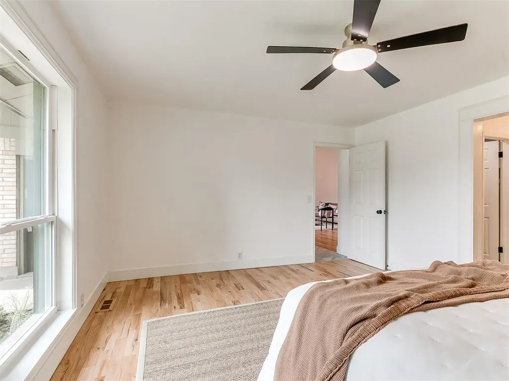 Photo 11 — 2401 Appleway Street, Edmond, OK 73013