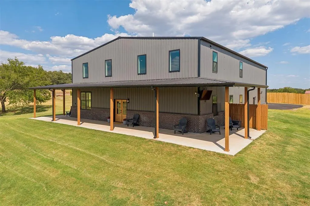 Photo 3 — 17210 E Coffee Creek Road, Luther, OK 73054