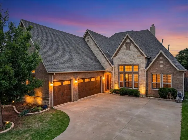 Front exterior — 16204 Wind Crest Way, Edmond, OK 73013