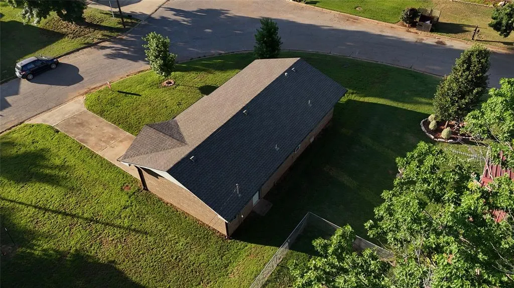 Photo 22 — 1004 Hillcrest Drive, Maysville, OK 73057