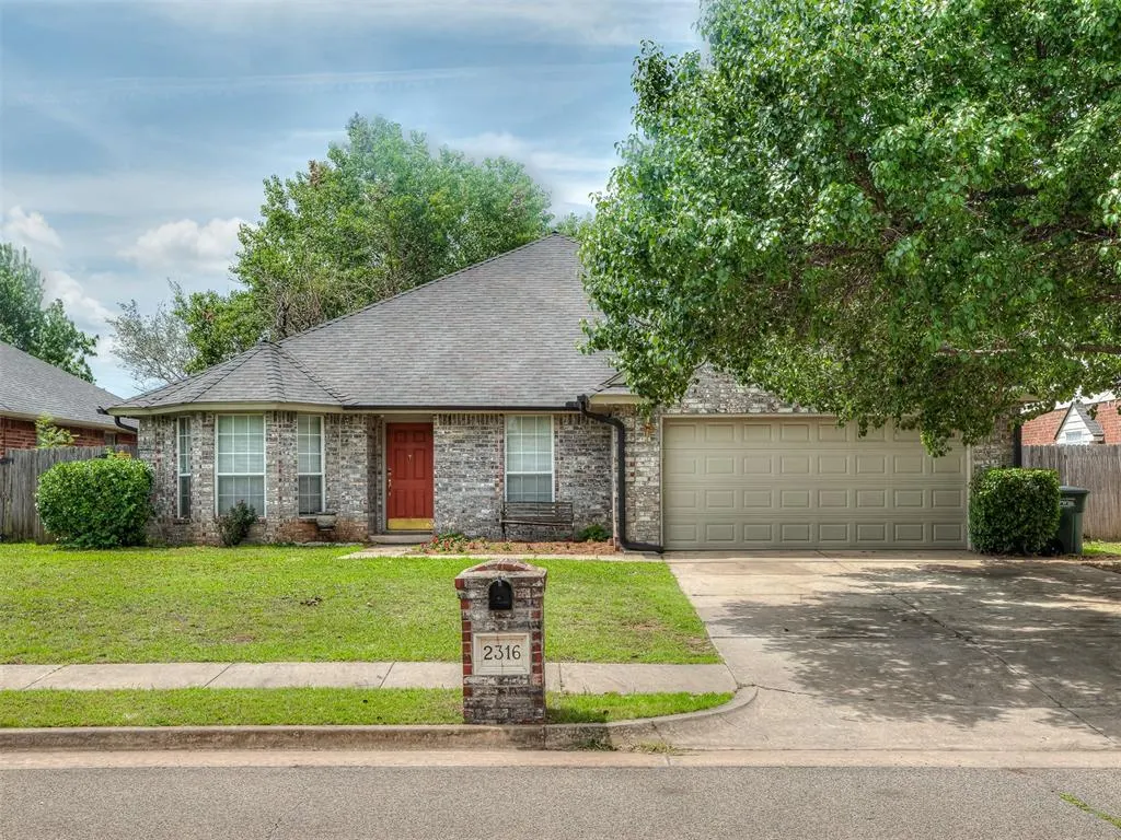 Front exterior — 2316 Bradford Place, Edmond, OK 73012