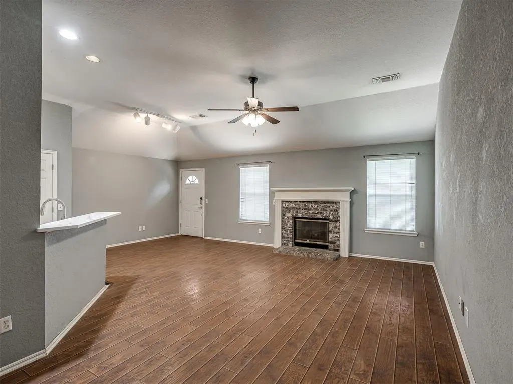 Photo 4 — 2316 Bradford Place, Edmond, OK 73012