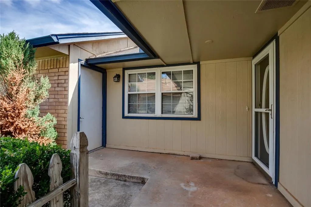 Photo 2 — 12316 SW 14th Street, Yukon, OK 73099