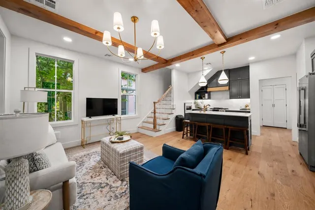 Photo 2 — 18252 Willowbrooke Court, Norman, OK 73072