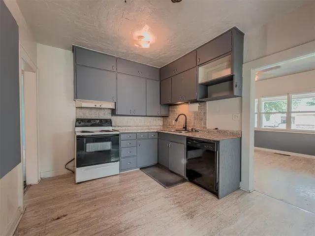 Photo 7 — 1809 S 14th Street, Chickasha, OK 73018