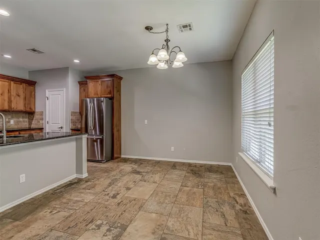 Photo 6 — 8624 Mallard Lane, Edmond, OK 73034