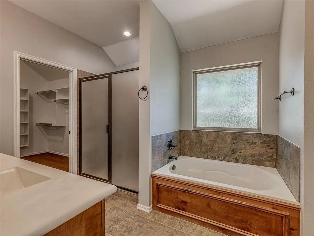 Photo 16 — 8624 Mallard Lane, Edmond, OK 73034