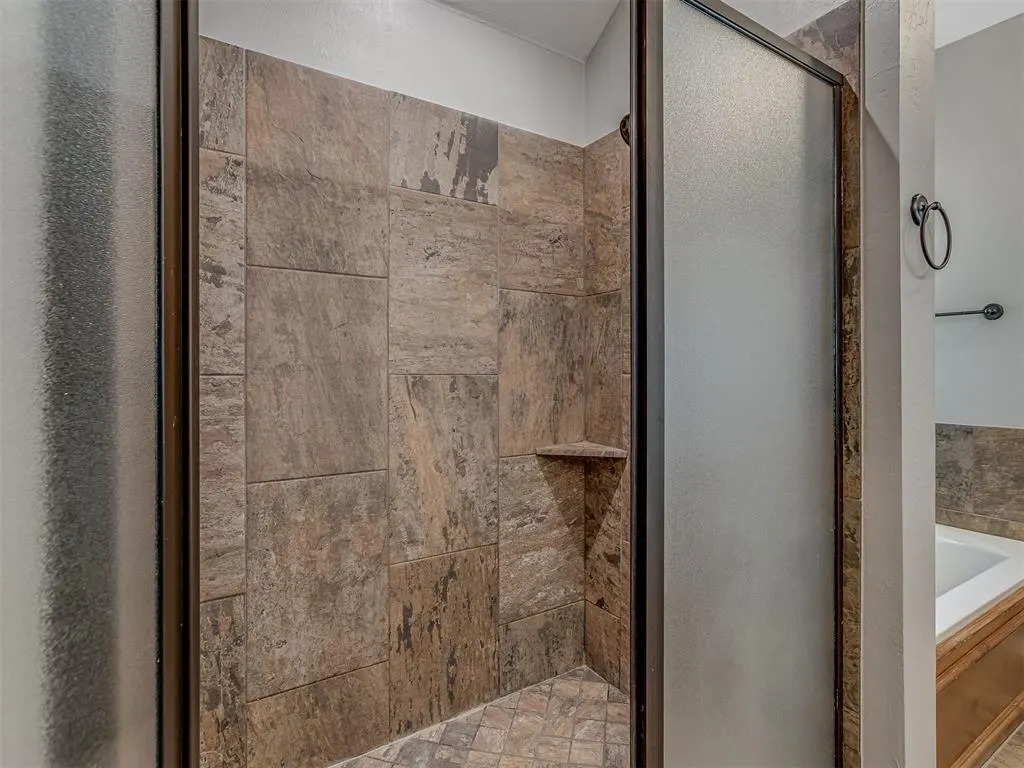 Photo 19 — 8624 Mallard Lane, Edmond, OK 73034