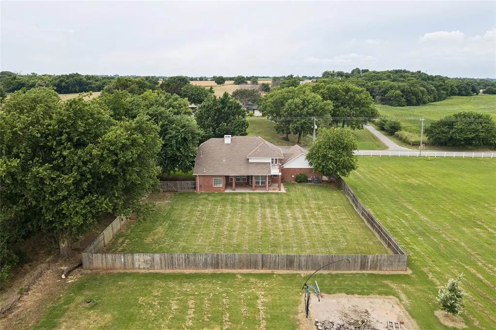 Photo 41 — 2143 NW 12th Avenue, Norman, OK 73072