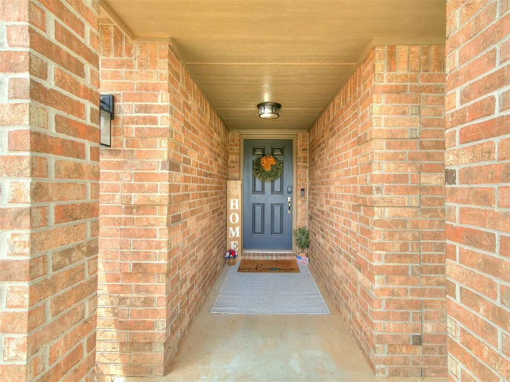Photo 5 — 11233 NW 97th Street, Yukon, OK 73099