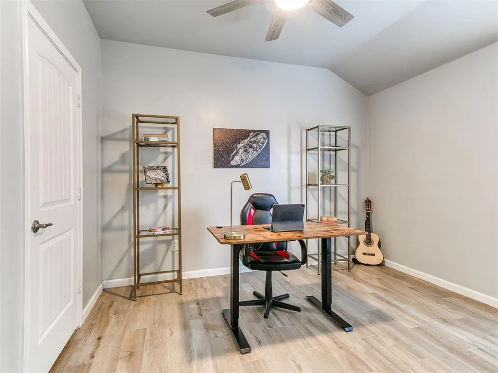 Photo 33 — 11233 NW 97th Street, Yukon, OK 73099
