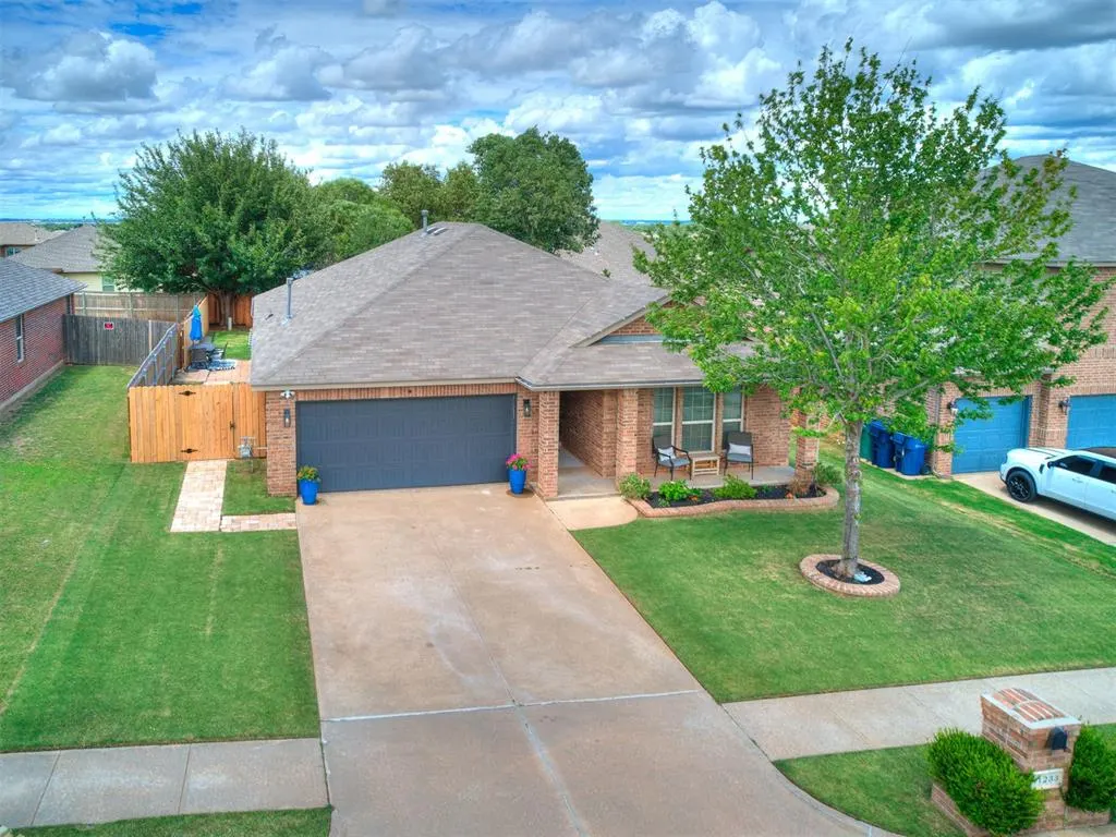 Photo 37 — 11233 NW 97th Street, Yukon, OK 73099