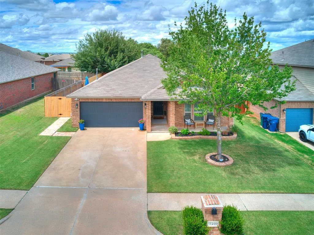 Photo 44 — 11233 NW 97th Street, Yukon, OK 73099