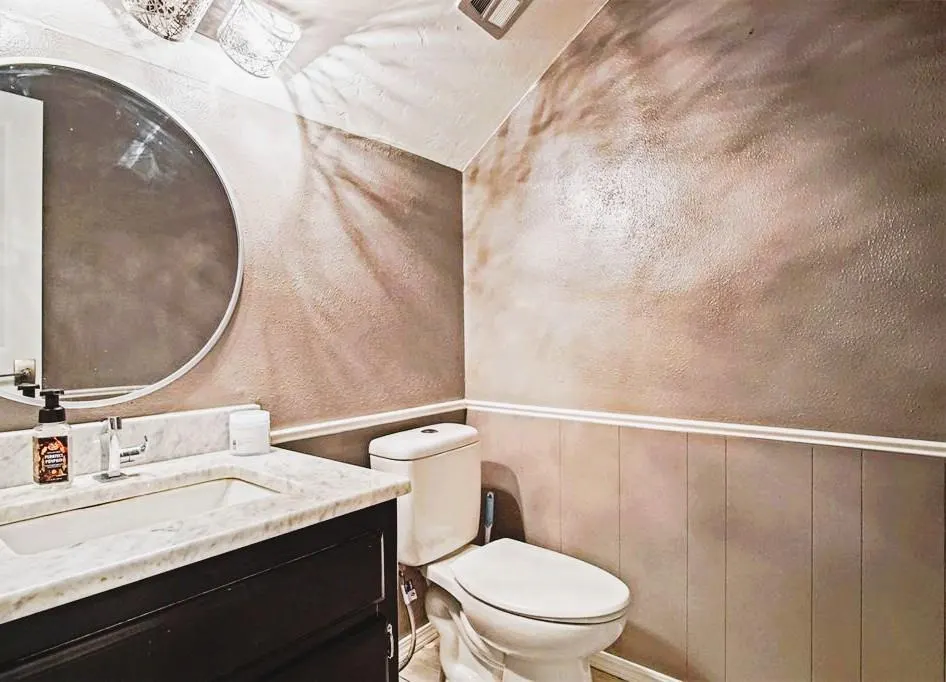 Photo 13 — 8225 Willow Creek Boulevard, Oklahoma City, OK 73162