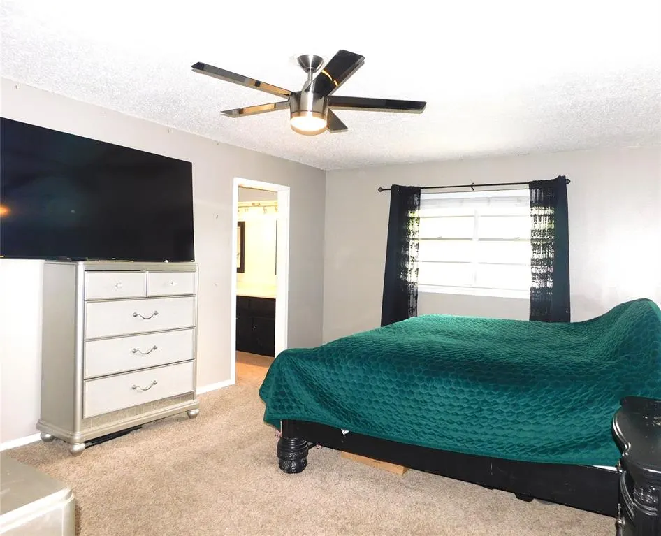 Photo 14 — 8225 Willow Creek Boulevard, Oklahoma City, OK 73162