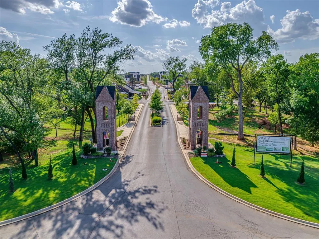 Photo 4 — 18266 Willowbrooke Court, Norman, OK 73072