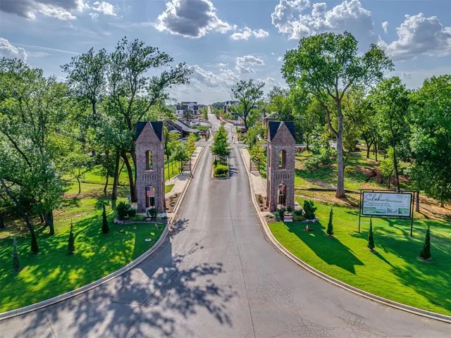 Photo 4 — 18266 Willowbrooke Court, Norman, OK 73072