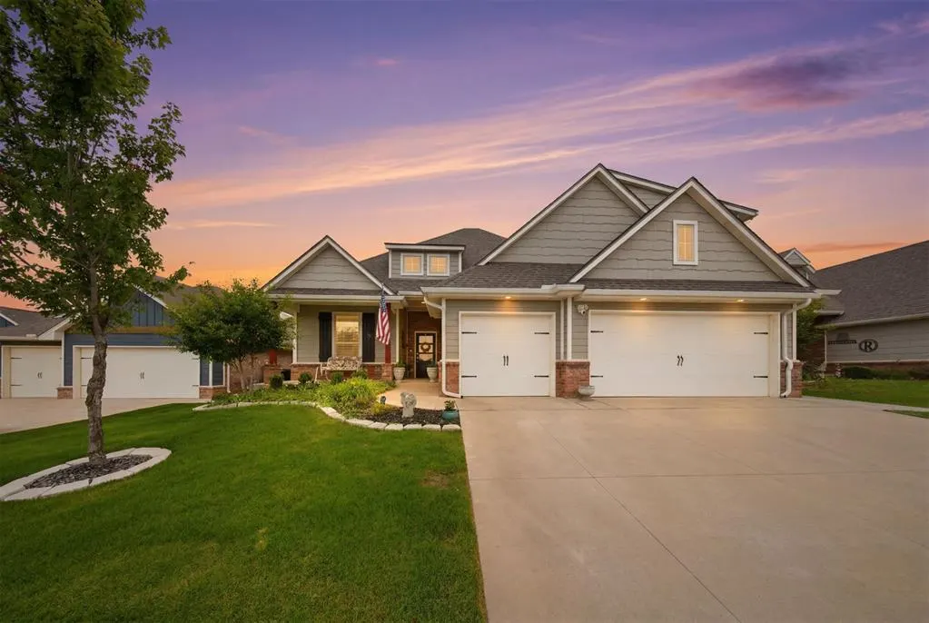 Front exterior — 9208 NW 90th Street, Yukon, OK 73099