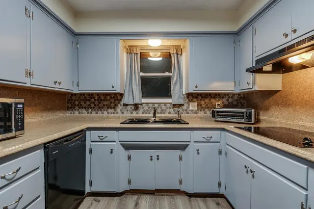 Photo 7 — 7017 NW 28th Street, Bethany, OK 73008