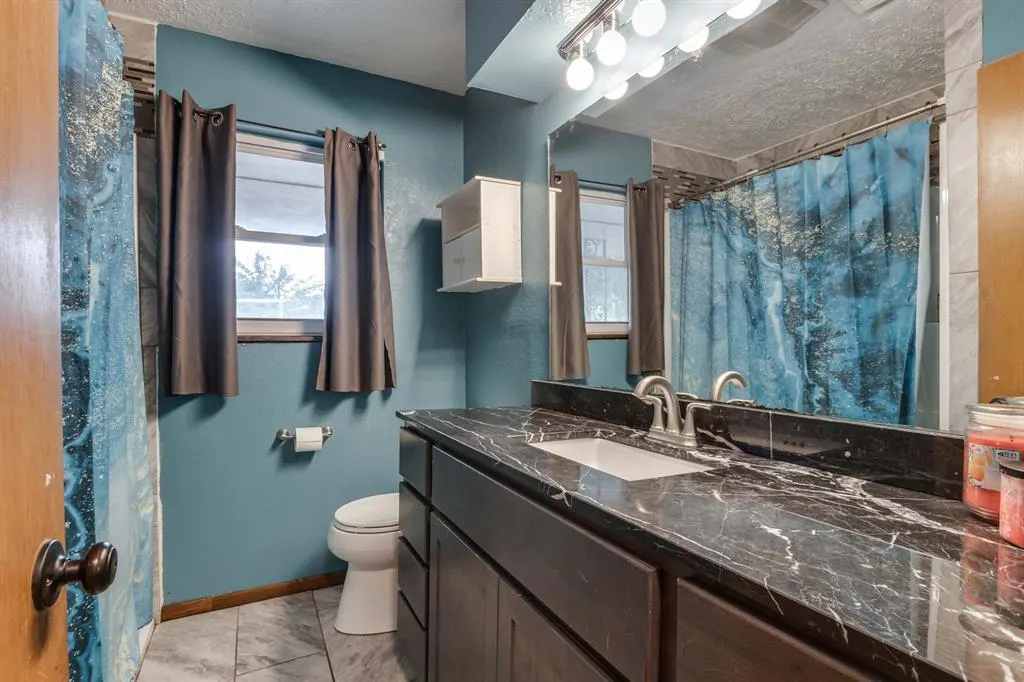 Photo 11 — 7017 NW 28th Street, Bethany, OK 73008
