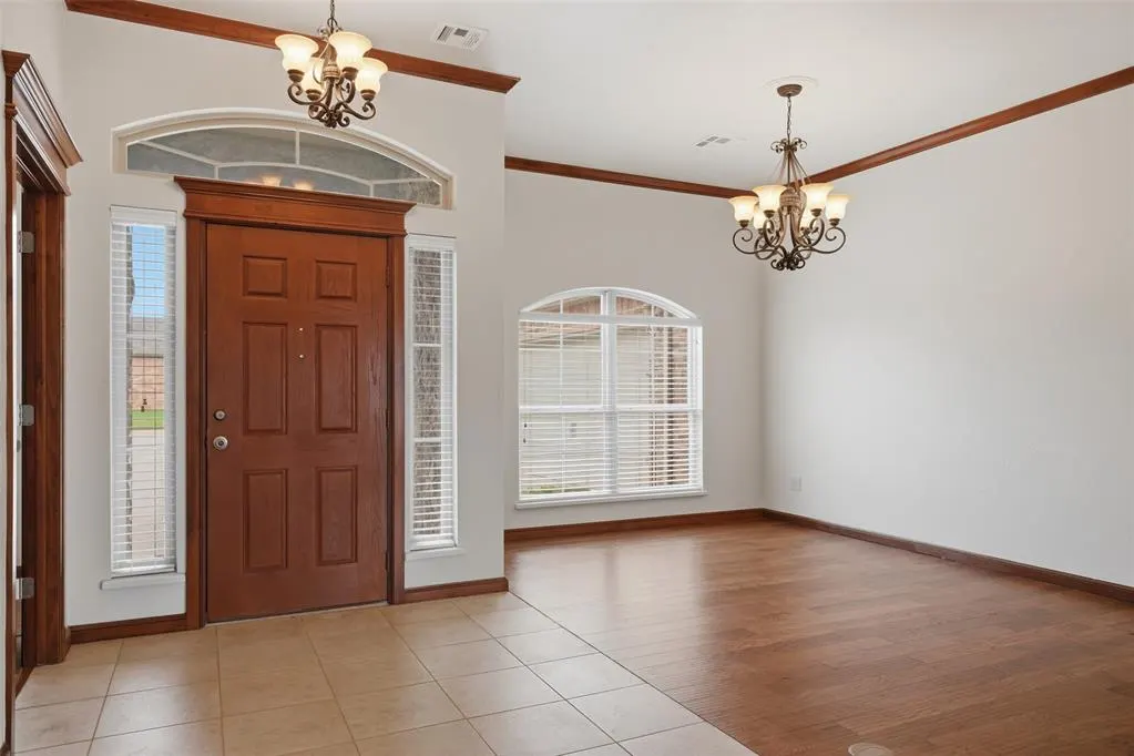 Photo 5 — 12508 Chateaux Road, Oklahoma City, OK 73142