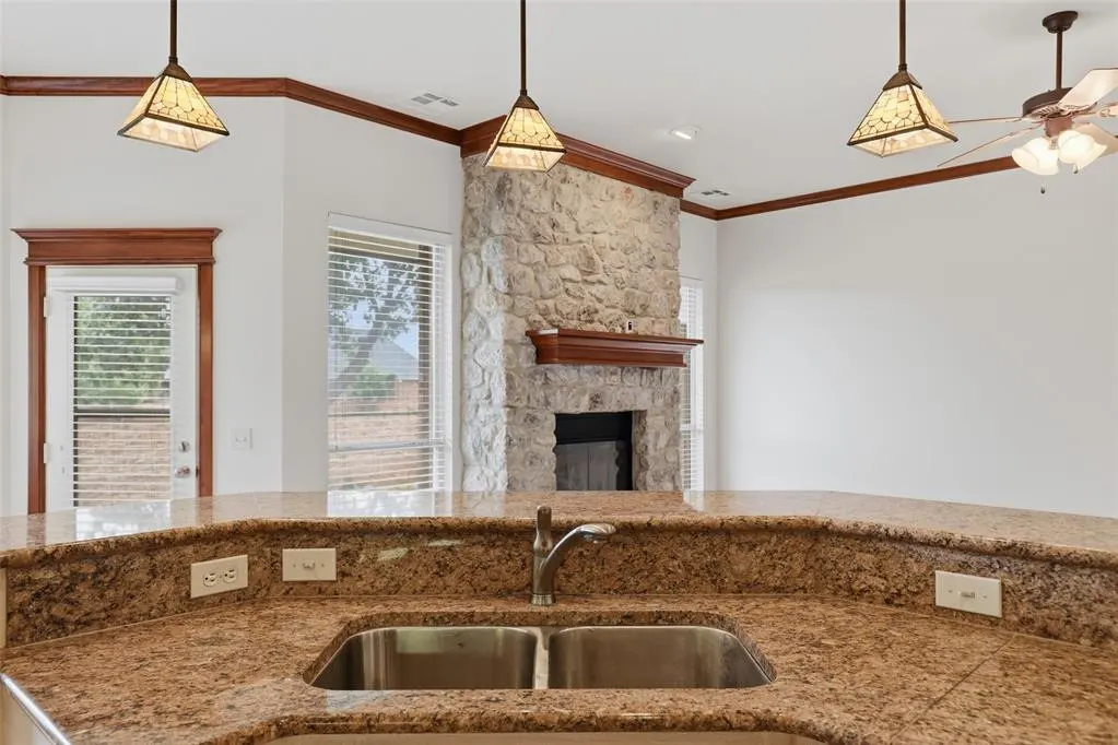 Photo 13 — 12508 Chateaux Road, Oklahoma City, OK 73142