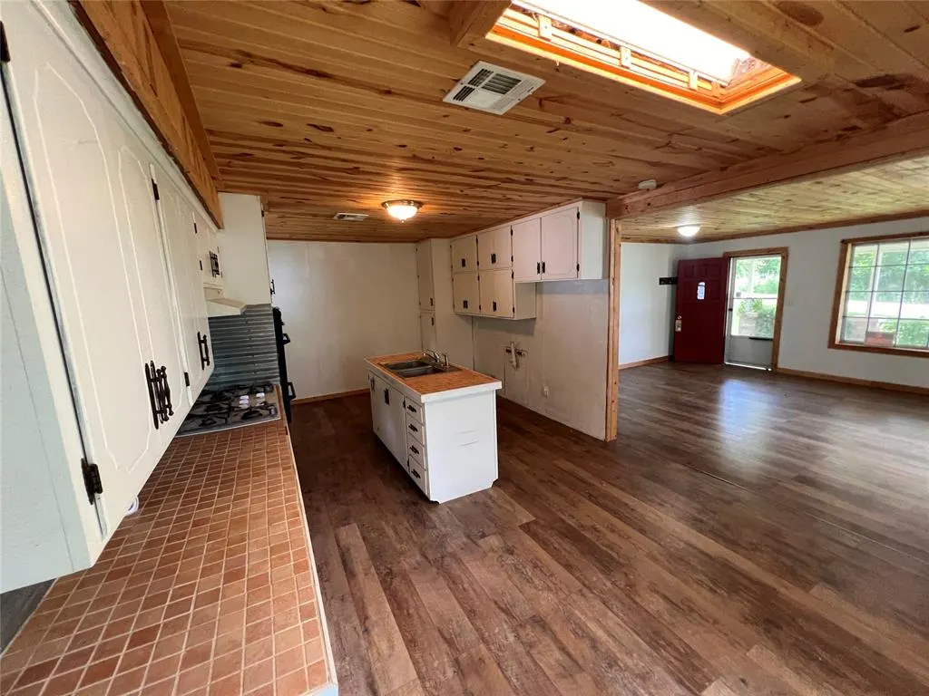 Photo 6 — 1209 Jefferson Street, Seminole, OK 74868