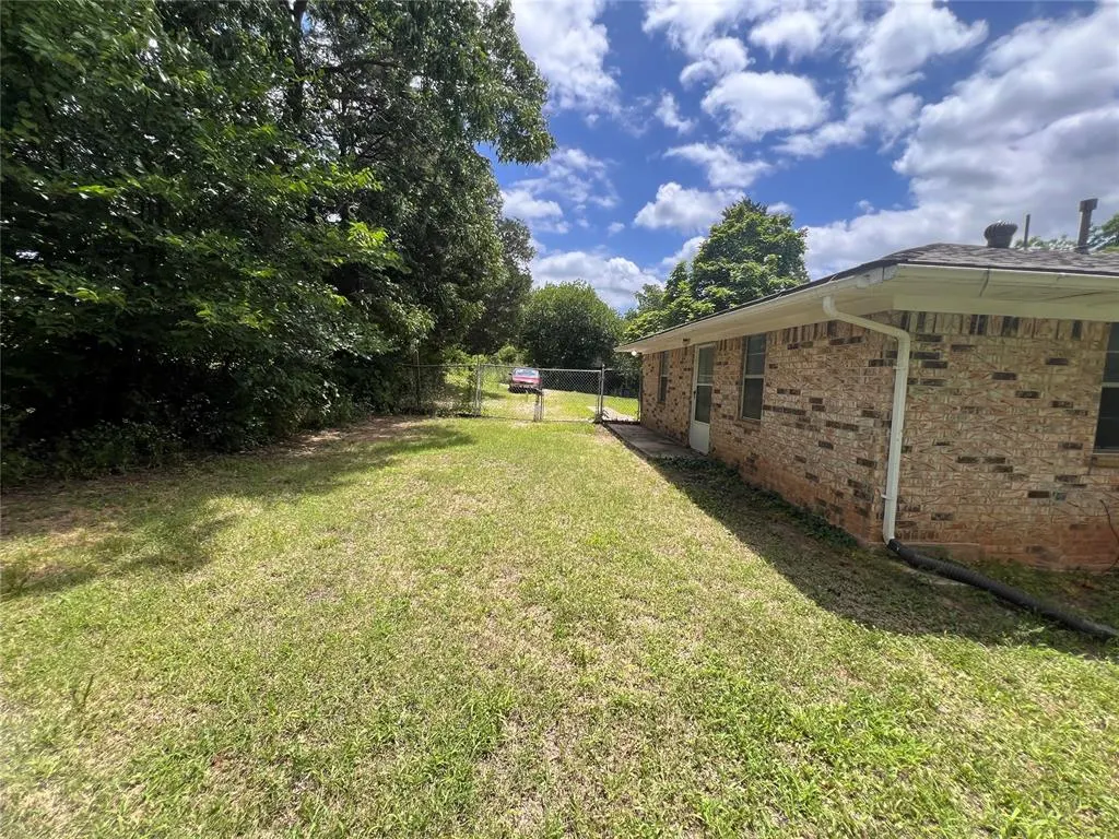 Photo 27 — 1209 Jefferson Street, Seminole, OK 74868