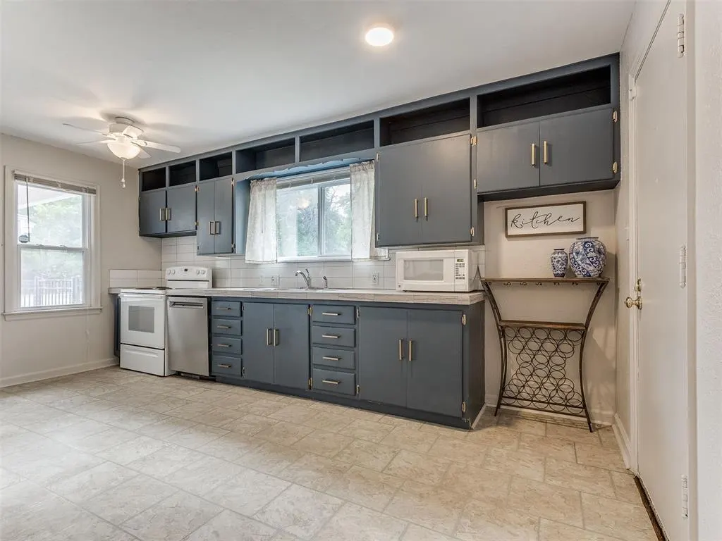 Photo 19 — 4613 N Hamilton Drive, Oklahoma City, OK 73112