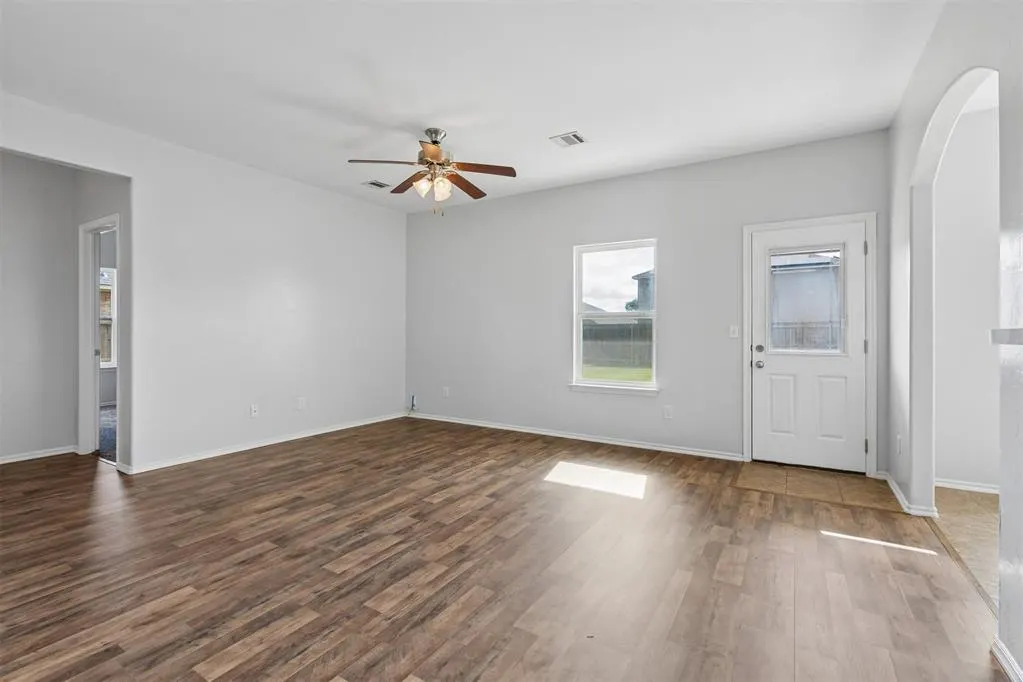 Photo 6 — 2812 Sunberry Way, Yukon, OK 73099