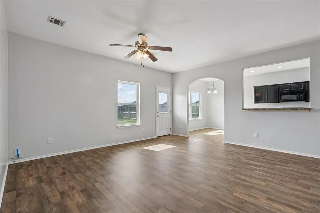Photo 11 — 2812 Sunberry Way, Yukon, OK 73099