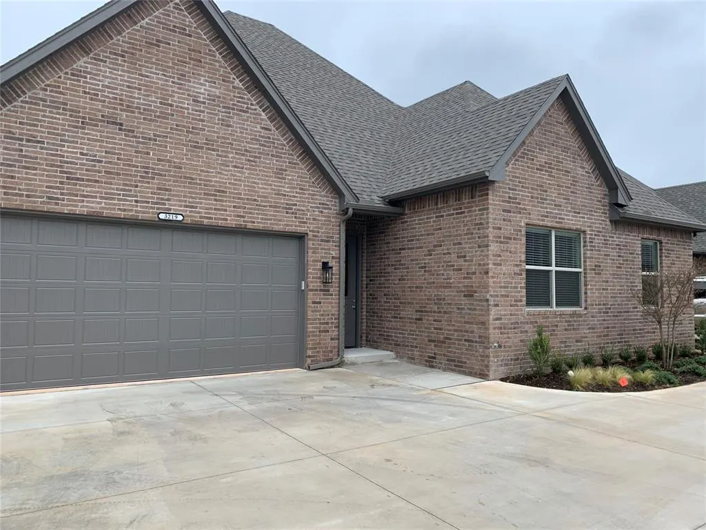 Front exterior — 3219 Enclave Place, Norman, OK 73072