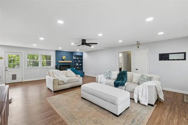 Photo 5 — 6904 Saint Mary's Place, Oklahoma City, OK 73132