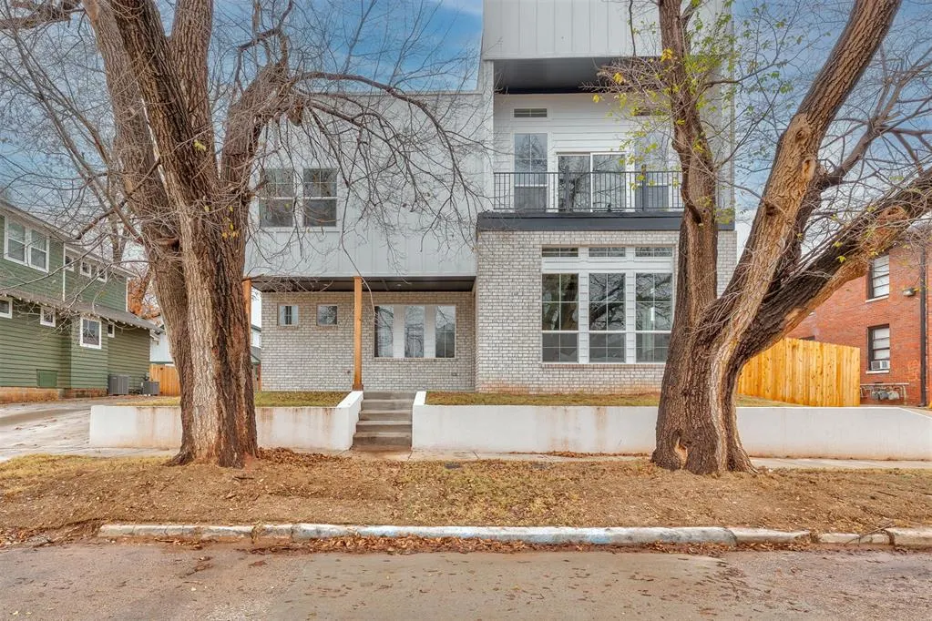 Front exterior — 1705 NW 11th Street, Oklahoma City, OK 73106