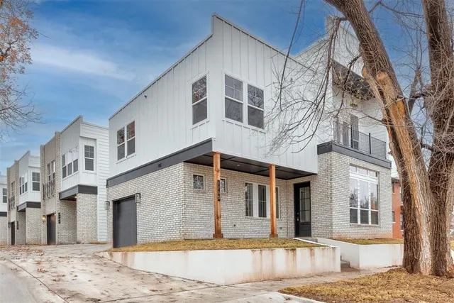 Photo 3 — 1705 NW 11th Street, Oklahoma City, OK 73106