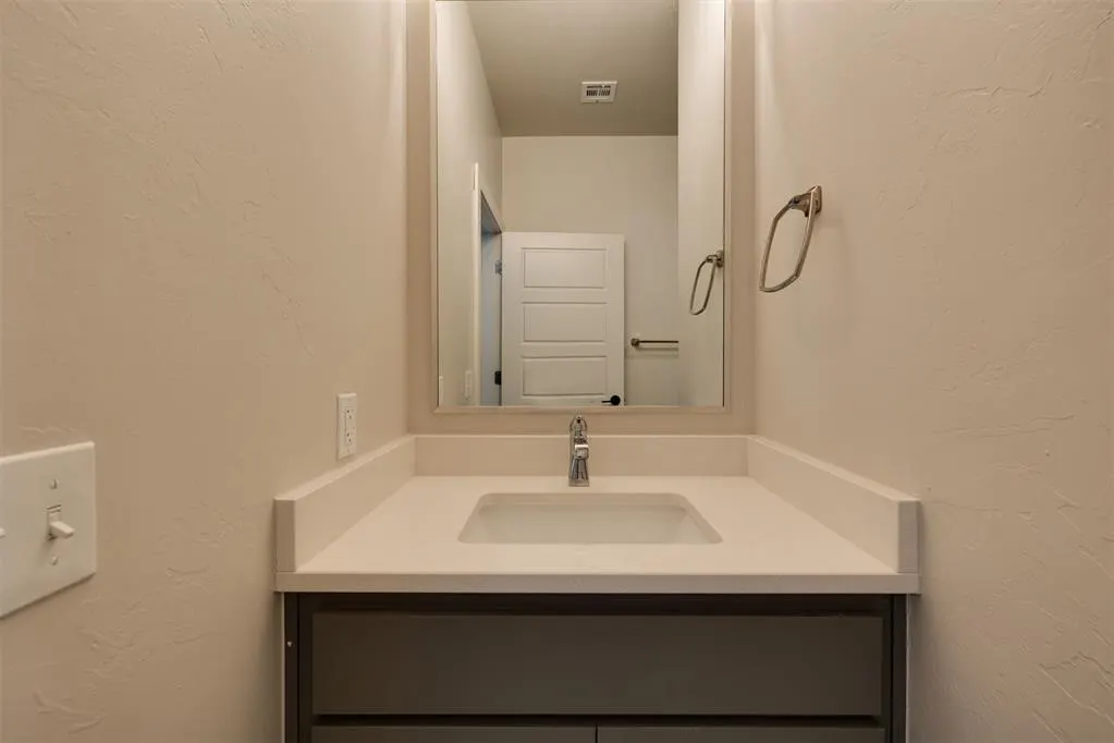 Photo 43 — 1705 NW 11th Street, Oklahoma City, OK 73106