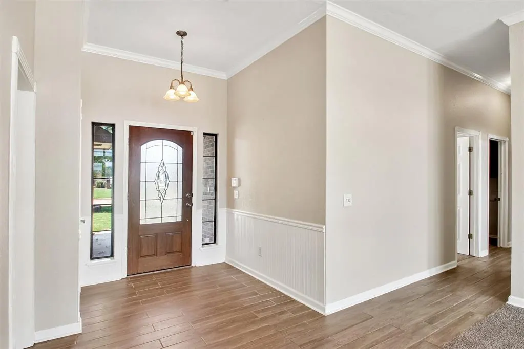 Photo 3 — 316 SE 33rd Street, Moore, OK 73160