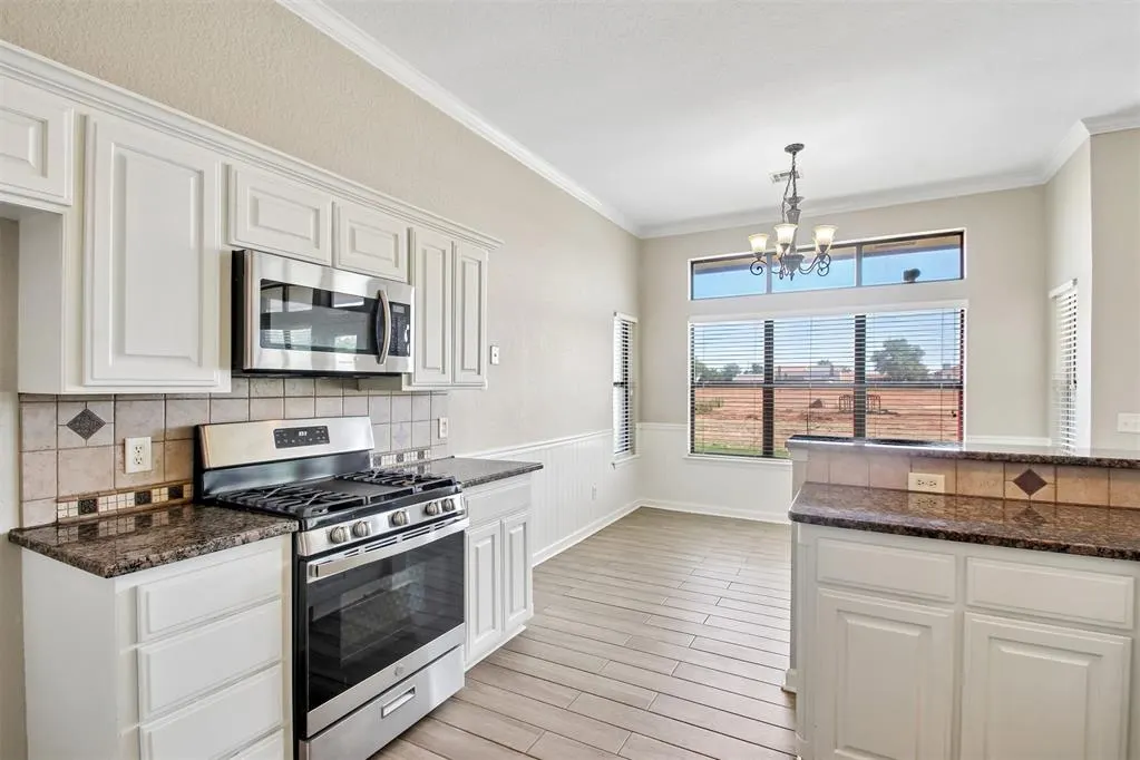 Photo 14 — 316 SE 33rd Street, Moore, OK 73160