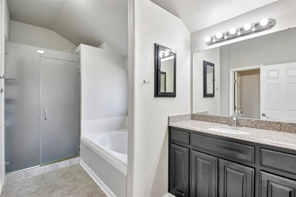 Photo 18 — 316 SE 33rd Street, Moore, OK 73160