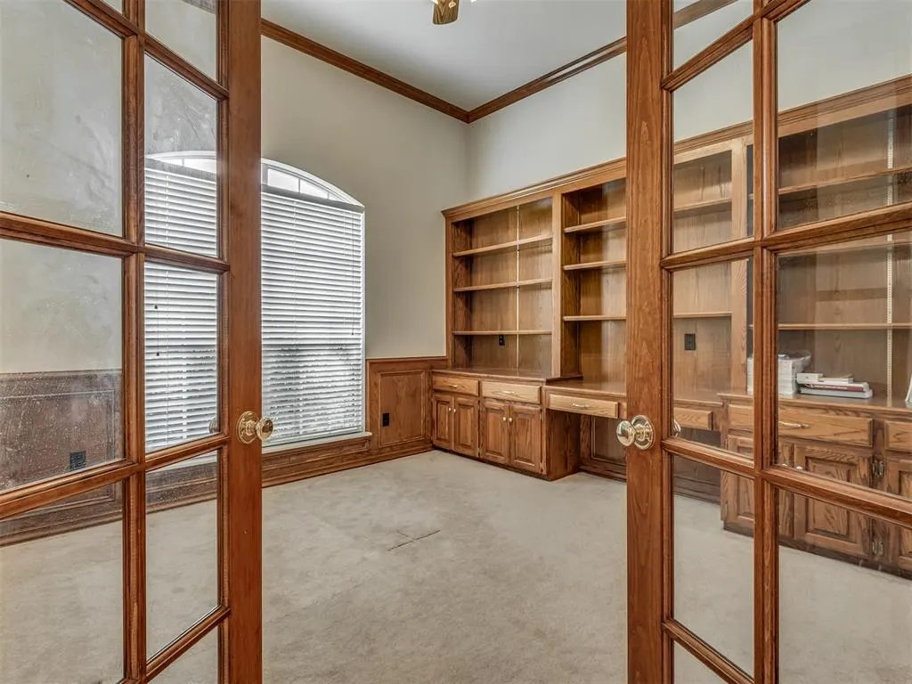 Photo 11 — 10917 Fountain Boulevard, Oklahoma City, OK 73170